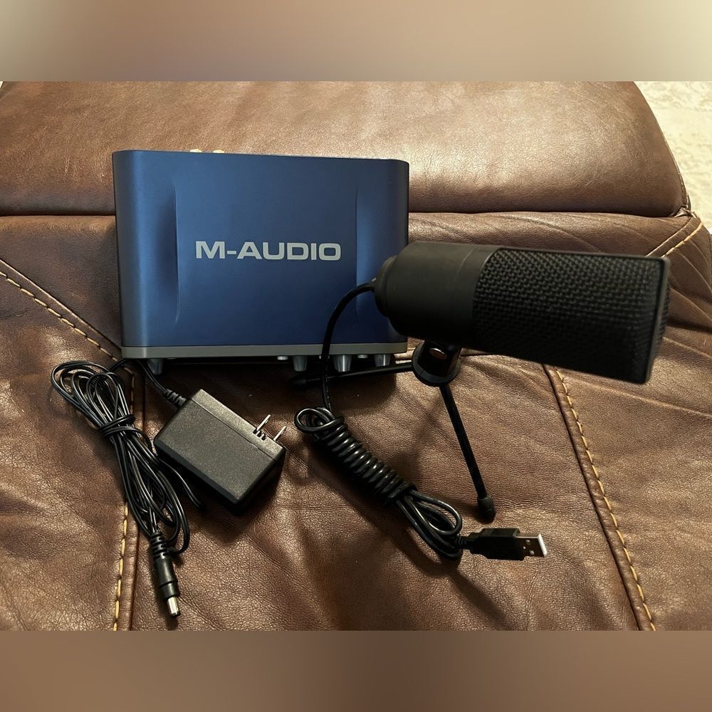 M-Audio Fast Track Pro Audio Interface With Power Source & Microphone EUC